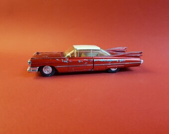 1/43,Dinky toys,DY-7,Cadillac Coupé Deville,1959,modèle,Matchbox,1989,série,Les stars du grand écran,traces d'utilisation