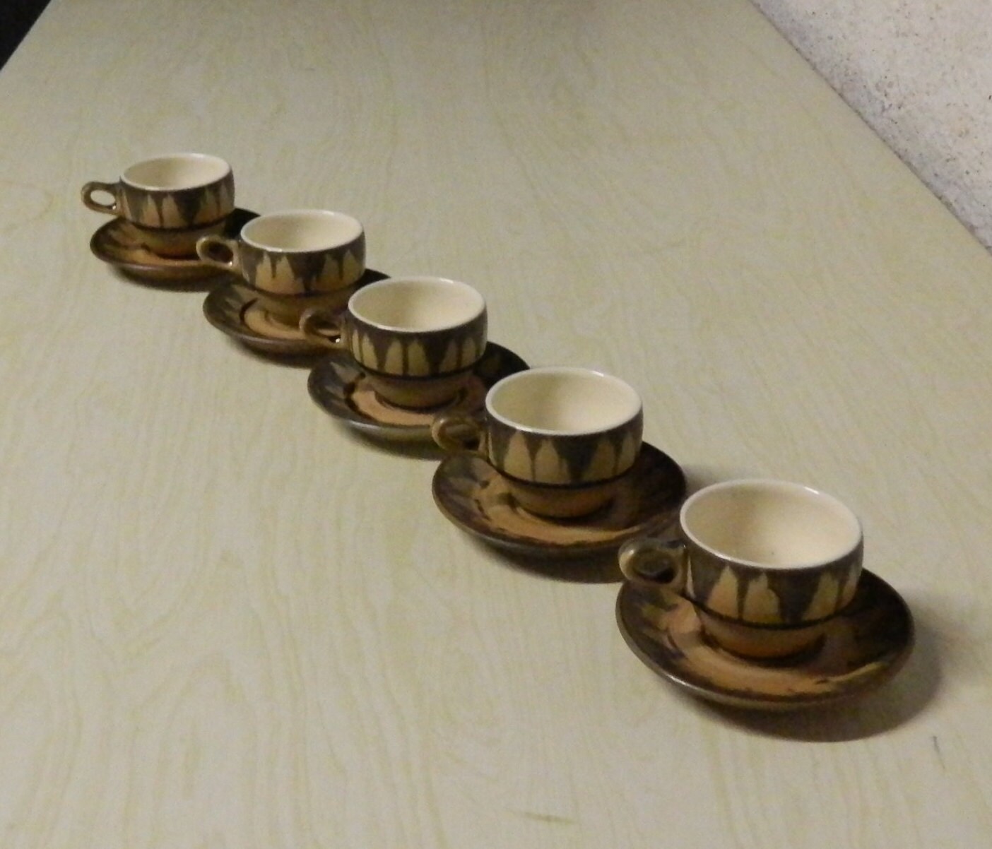 Cinq 5 Tasses avec Cinq Sous en Grés Flammé Aux Motifs Unique Environ 15 Cl Fabriqué France Vintage 