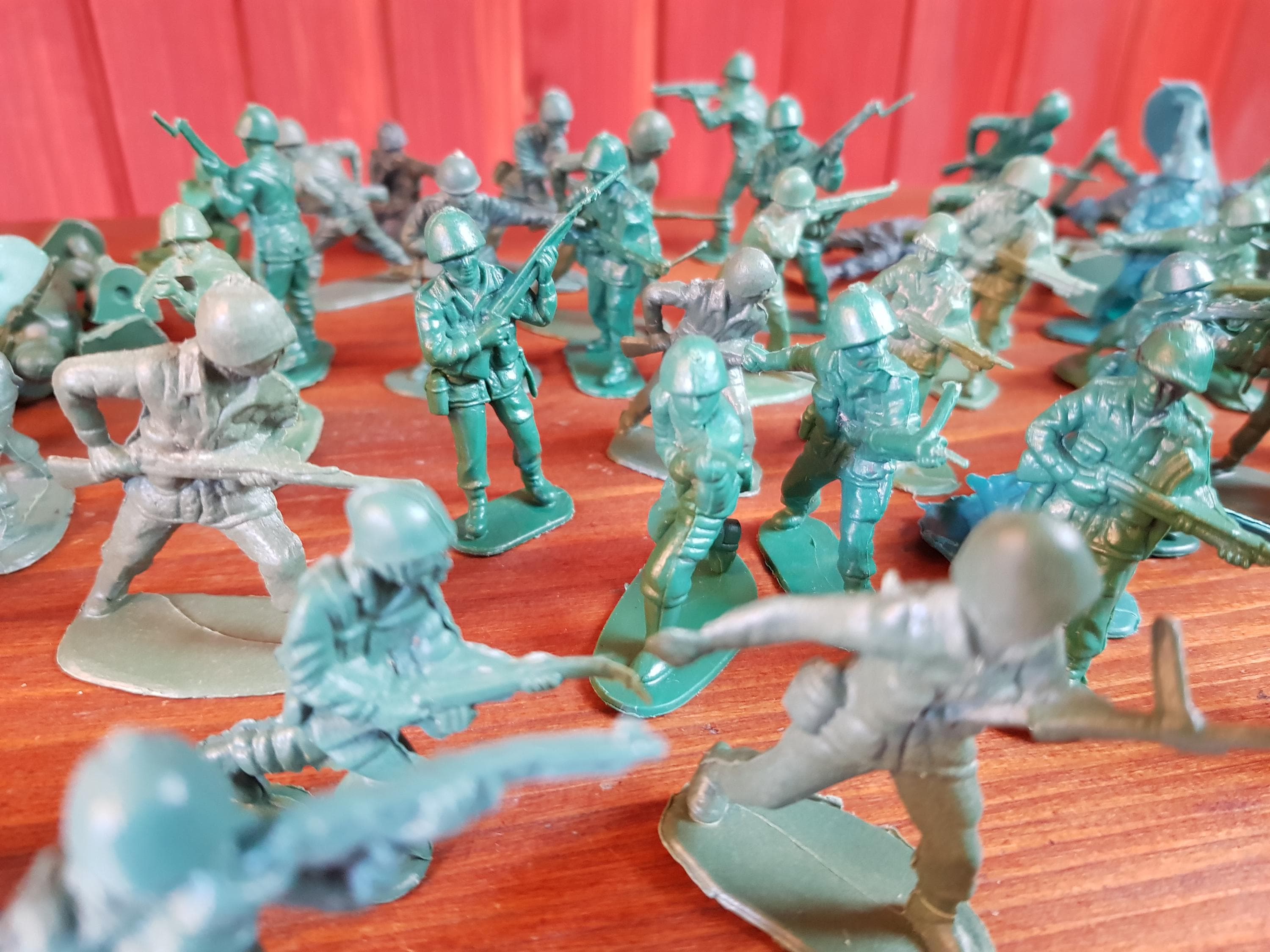 Figurines Soldats Airfix 1/72 WW2 Russes - Atlantic Esci - Lot De 69 - Occasion