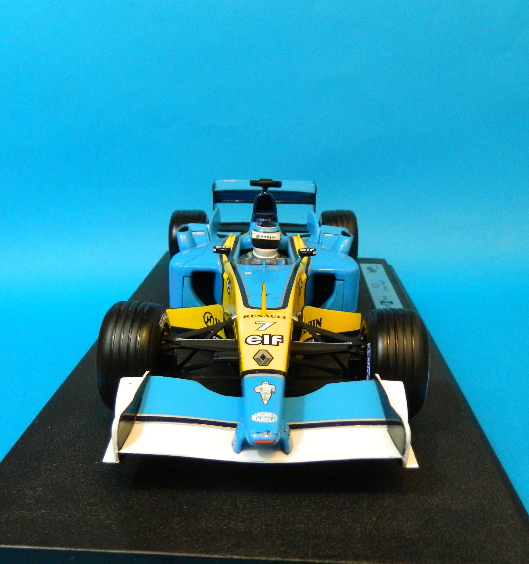 1/18 ルノーR23 J.トゥルーリ マイルドセブン仕様 R23 1⁄18 - RENAULT
