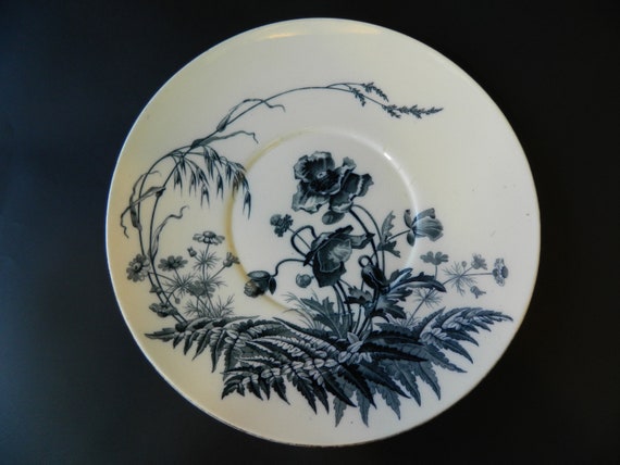 ビクトリア朝時代のマジョリカ磁器皿：ウェストヘッド・ムーア作 