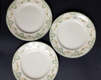 Longwy,Georges,ensemble,lot,3,assiettes,plates,faience,polychrome,diametre 220mm