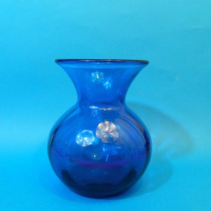 Vaas,boule,evasée bleu Cobalt cristal France soufflé bouche fait main art deco/retro 190 x 130 mm, 1200 gr