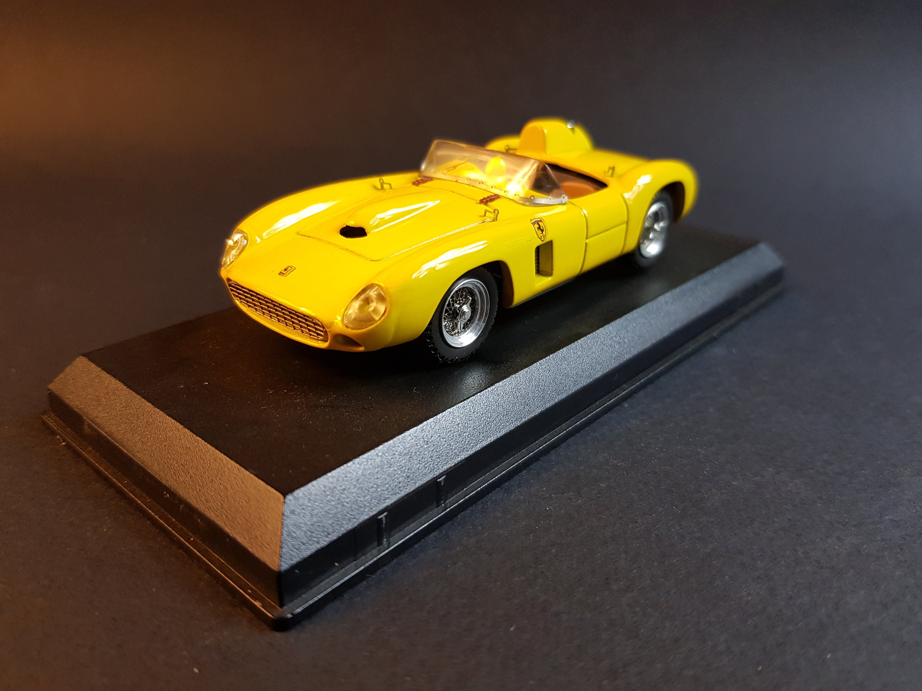 [未開封] ART MODEL 1/43 フェラーリ 290 M M 1957 il_fullxfull.6139541711_fir6.jpg