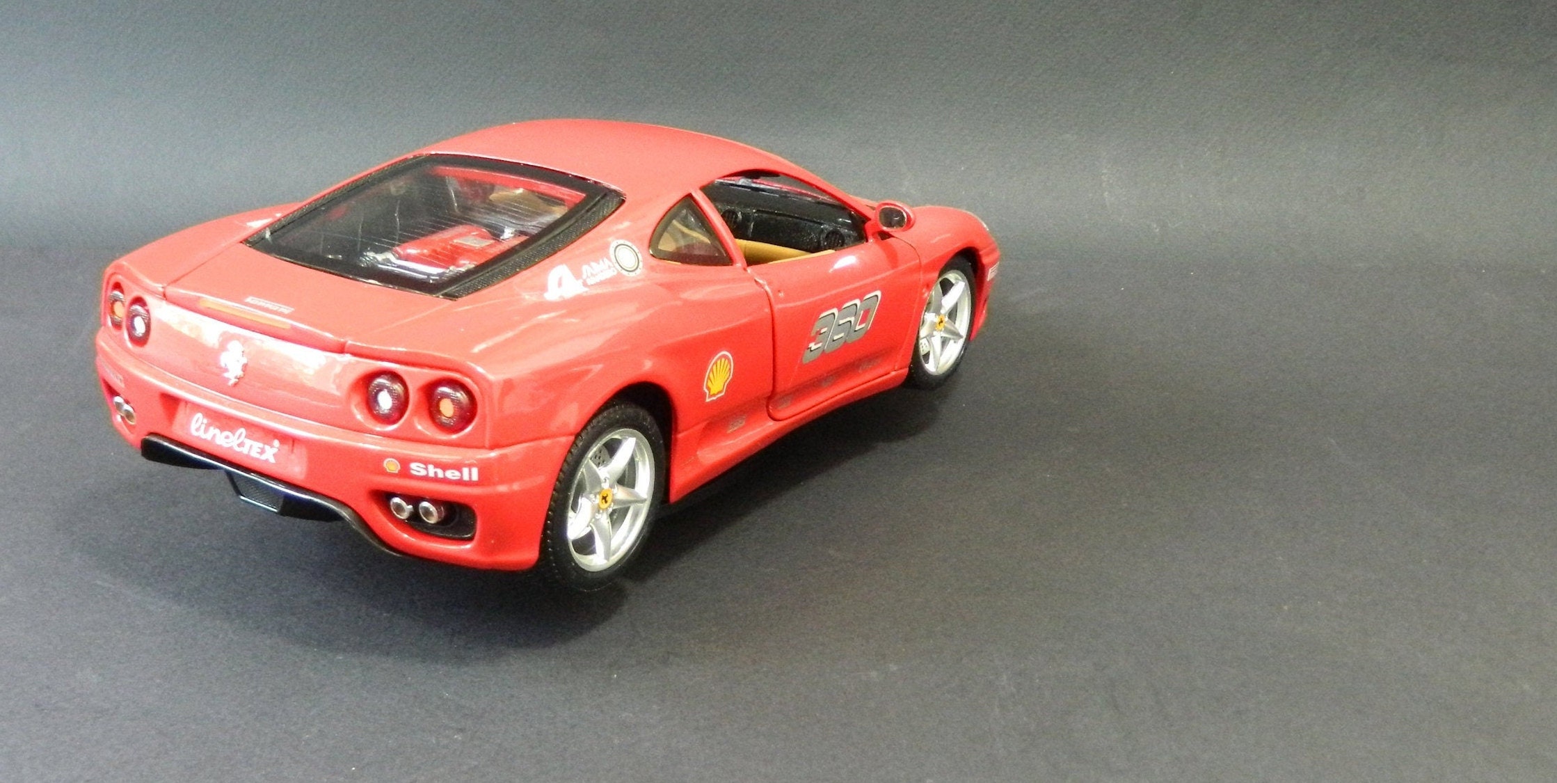 1:18 Ferrari 360 Modena Challenge Burago Diecast Car - Made in