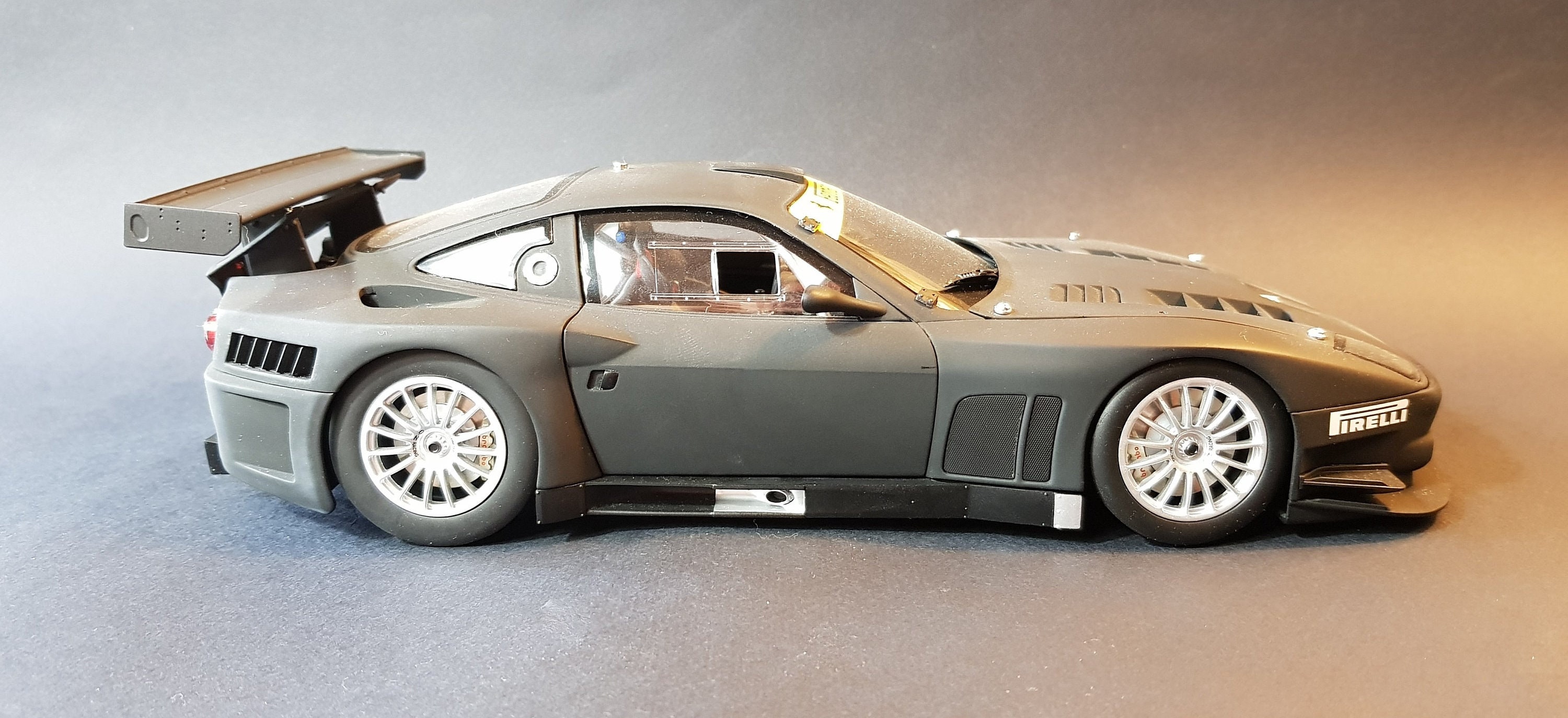1:18 Ferrari 575 GTC Evoluzione 2005, Kyosho Model Car