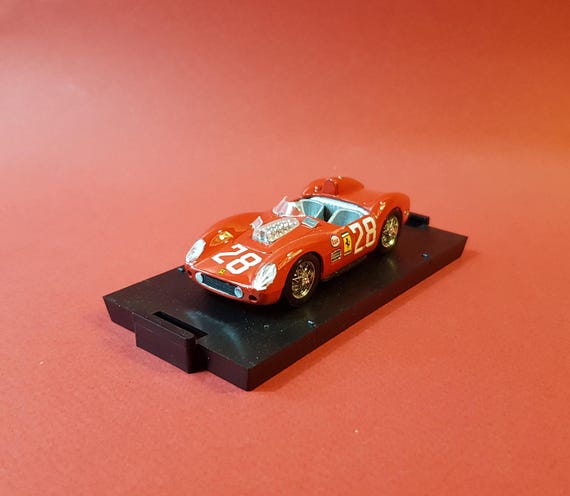 1:43 Ferrari 250 TRS 1960 #28 - Pedro Rodriguez Governor's Trophy