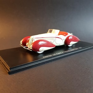 1:43,Delahaye,135,Figoni & Falaschi,Grand Sport,1938,Spark,boite,vitrine,surboite carton,couleur,creme,bordeau,