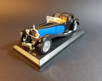 1:43,Norev,Bugatti,Royale 1928 bi-colore avec ouvrants dans sa boite vitrine et suboite carton collection Voitures d&#39;Exception