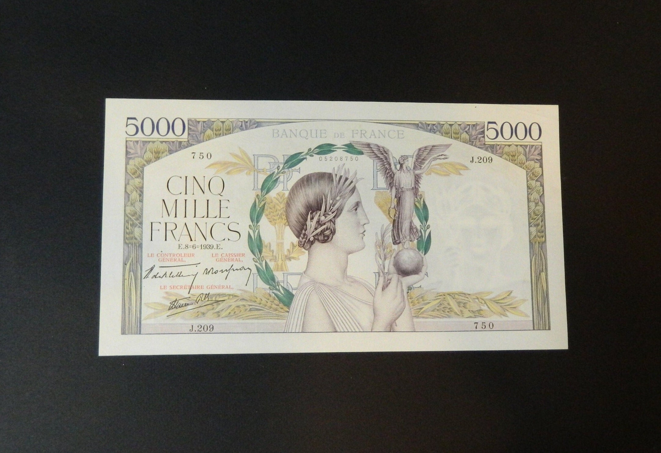 希少な 1939 年フランス 5000 フラン紙幣: ヴィクトワール、タイプ