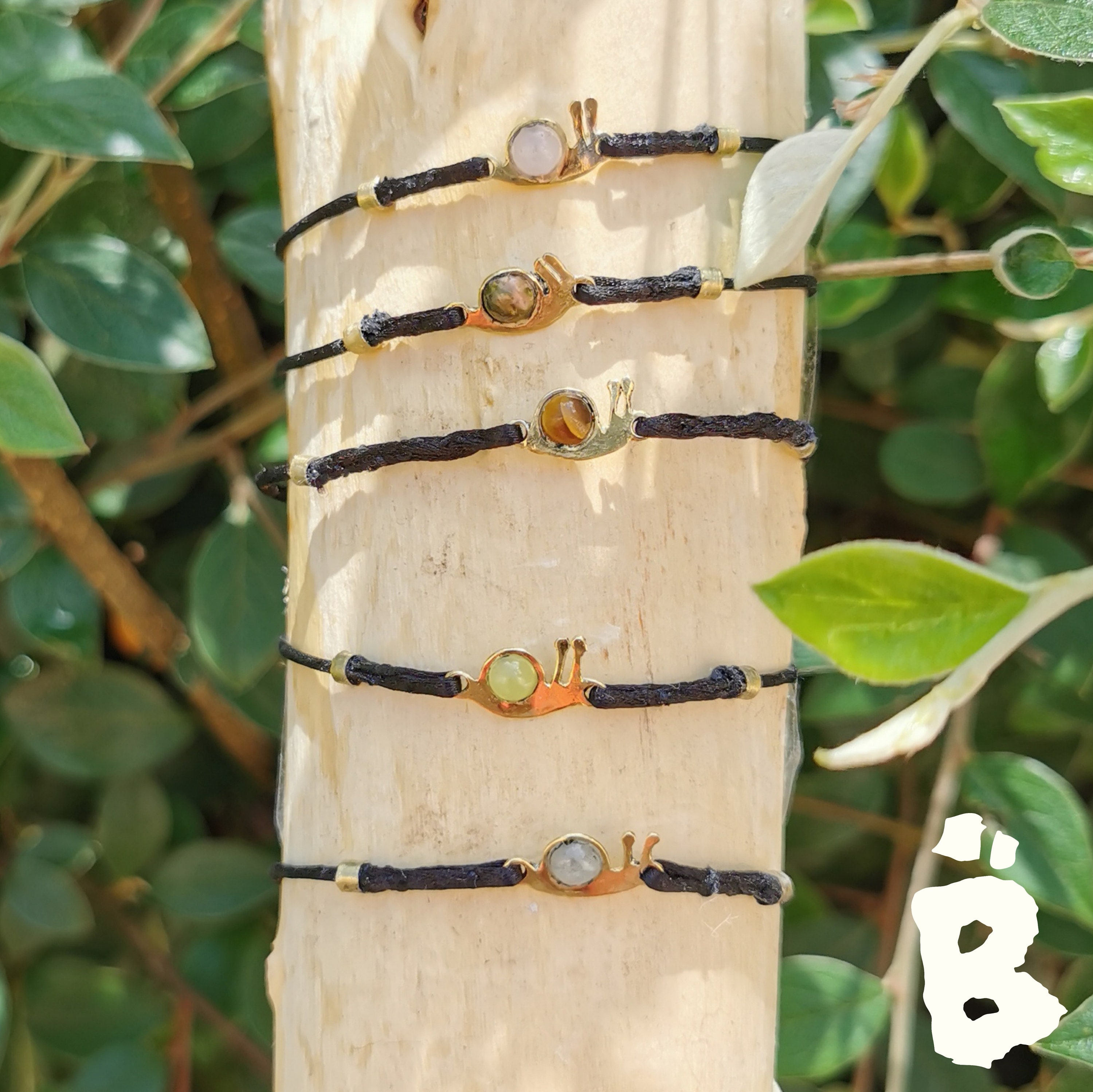 Bracelet Ancien Artisanal Motif Escargot - Métal à Identifier - Occasion