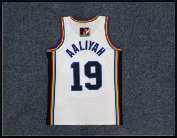 Camiseta Baloncesto Blanca 19