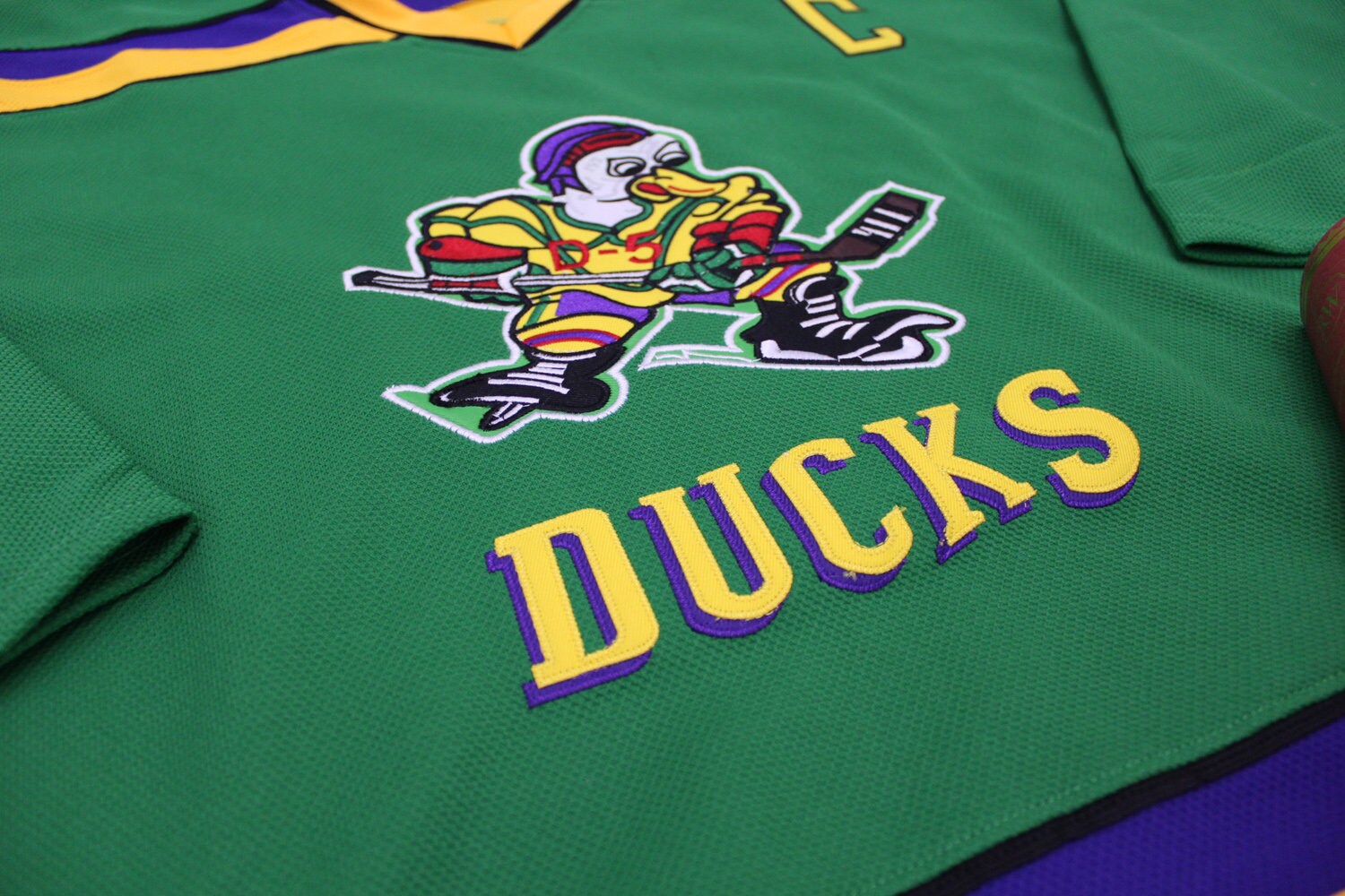 Youth Mighty Ducks Movie Ice Hockey Jersey 66# Gordon Bombay  Stitched Letters and Numbers : Clothing, Shoes & Jewelry