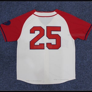 1942 Satchel Paige # 25 Maillots de baseball surpiqués, noms personnalisés beiges et rouges, maillot rétro