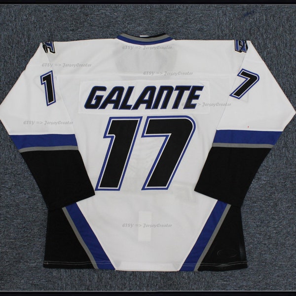 Throwback Galante # 17 # 13 Wingfield Danbury Hockey Jersey Top genäht; Jugend / Erwachsene Größe; Weiß / Blau / Schwarz; Benutzerdefinierte Namen