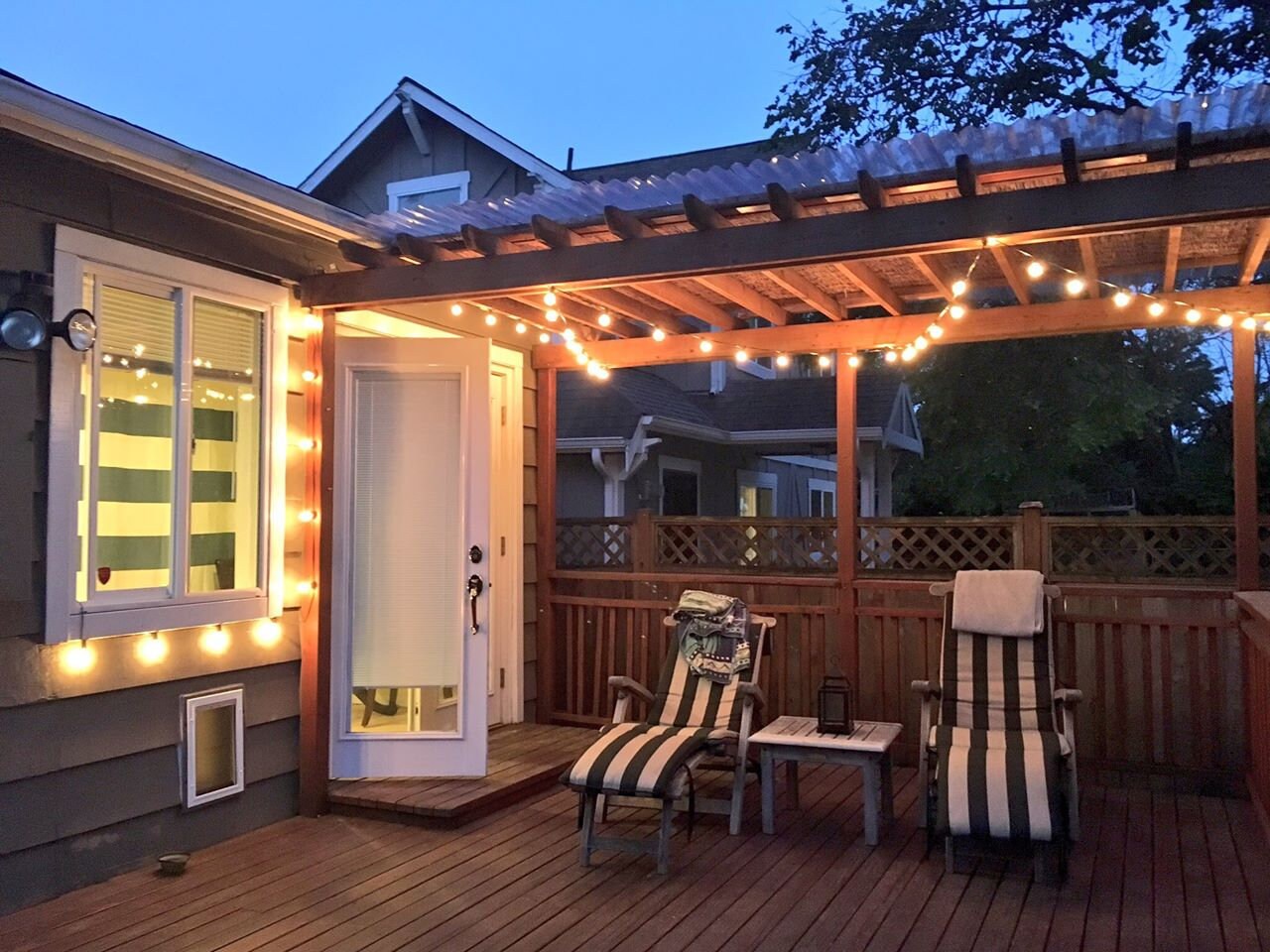 Garden etc Outdoor Loft String Lights with 4W Edison LED bulbs for Patio