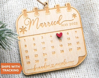 Custom Married Calendar Ornament | First Christmas Married Keepsake, Newlywed Couples Ornament,Personalized Mr and Mrs Ornament,Wedding Gift