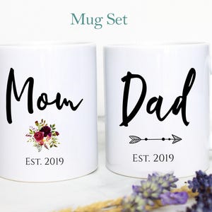 Mom and Dad Mug Set #4, Mom and Dad Gift, Parent to Be Gift, New Parents Mug, New Mom, New Dad, Pregnancy Announcement, Baby Shower Gift