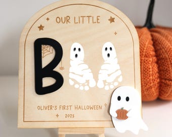 Baby's First Halloween Footprint Sign with Stand 2026 | Our Little Boo, Halloween Footprint Keepsake, Halloween Crafts for Kids Decor