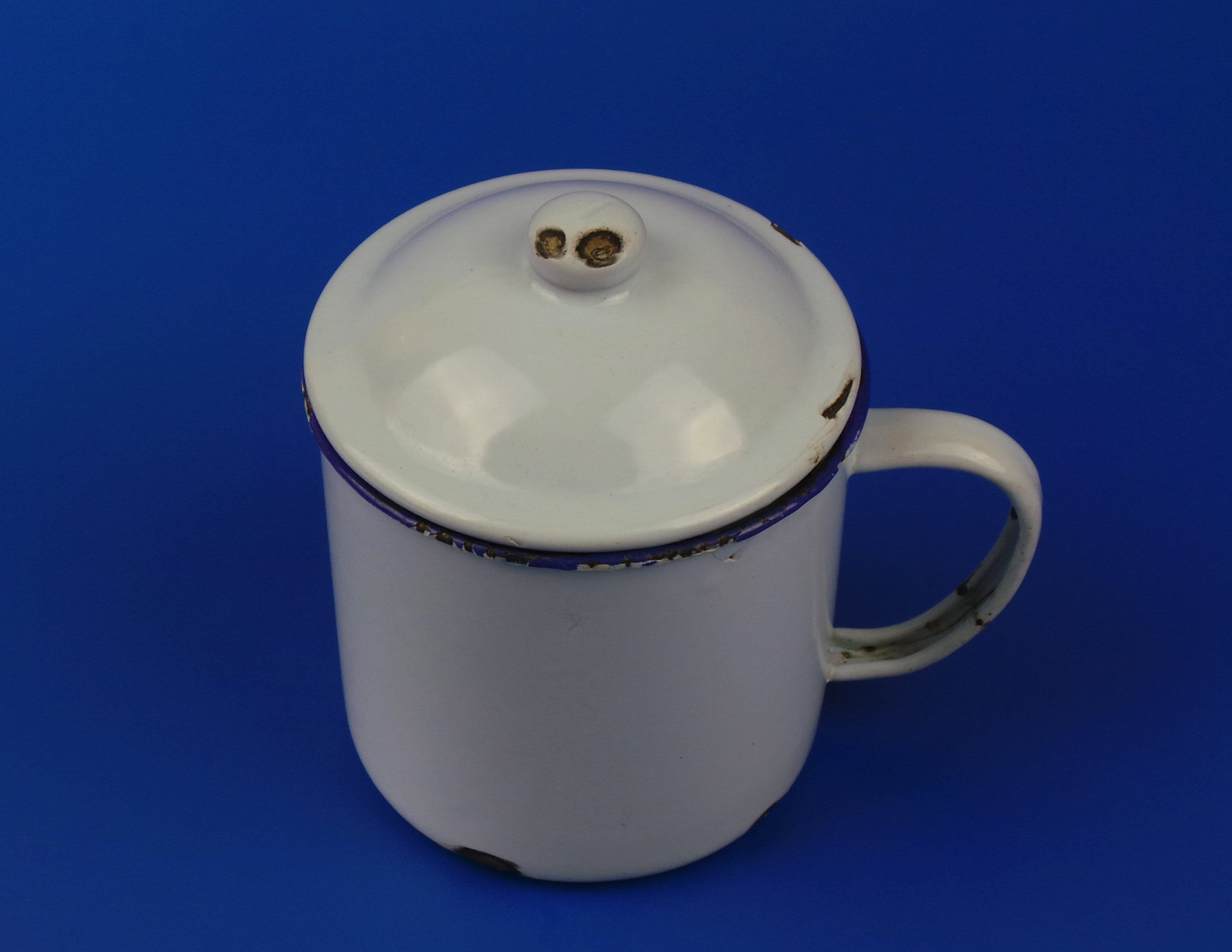 Vintage White Enamel Cup With Handle and Lid Vintage Enamel Mug
