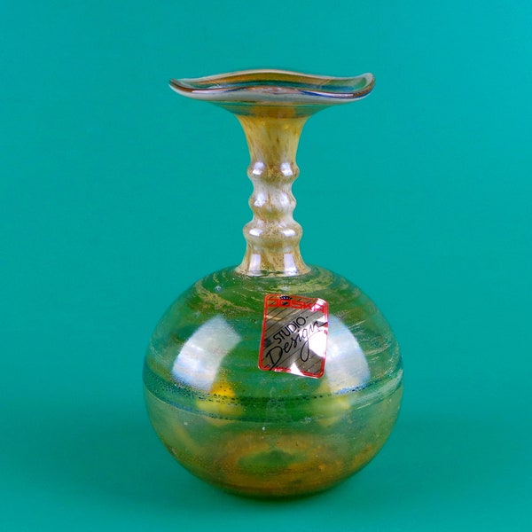 Vase irisé soufflé bouche Rainbow, haut. 17 cm