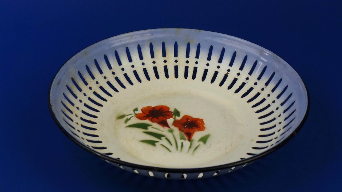 Antique Large Enamel Vented Fruit Bowl Vintage Fruit Plate Etsy