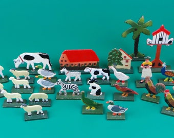 Spielset mit 28 antiken deutschen Holzbauernhoftieren Berthold Sammlerset Holzkinderspielzeug Unzerbrechliche waschbare Tiere Made in DDR