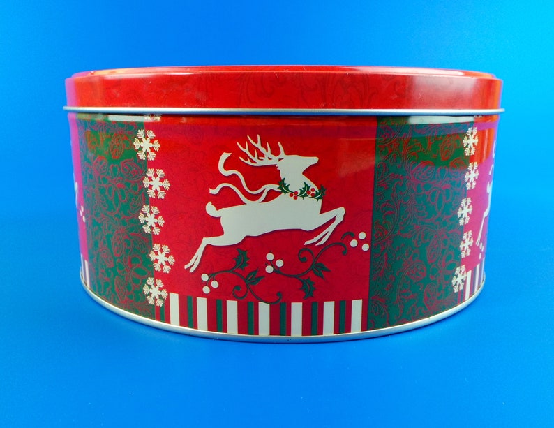 Vintage Round Christmas Container Vintage Tin Box Deers Etsy