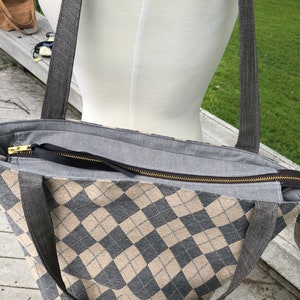 Shoulder bag