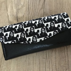 Cartera de embrague necesaria, impresión de película de terror, cartera NCW, cartera negra grande para mujer