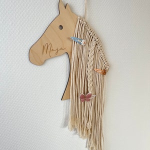 Personalisierter Haarspangenhalter / Haarspangenhalter Pferd / Haarspangenaufbewahrung / Aufbewahrung Haarspangen / Weihnachtsgeschenk Bild 2