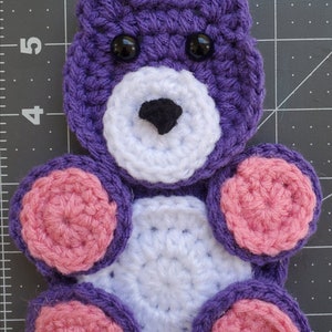 WZÓR PDF Wzór szydełkowy na aplikację Cuddle Bear - Pobierz instrukcje do wydrukowania kocyk dla misia dla chłopca i dziewczynki plik projektu misie