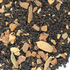 Masala Chai Tea - Organic Loose Leaf Black Tea Blend - 100% Natural Ingredients - Blend of Tea Spices - Cinnamon, Ginger, Cardamom