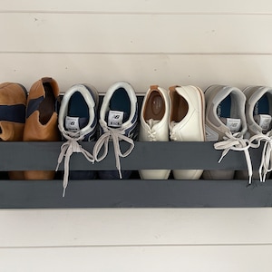 Wall mounted hallway rustic shoe rack - Urban slate