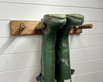 Wall mounted wellington boot storage rack- Jacobean