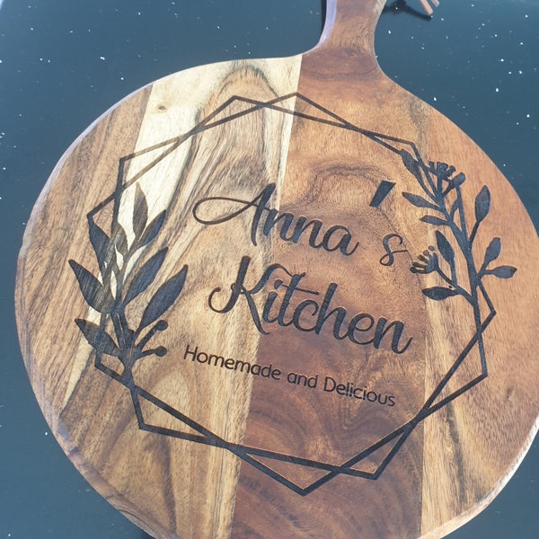 Personalised Wooden Round Cheese Board | Serving board | Personalised gifts | Gift for mum | Wedding gift | Personalised | Laser Engraved