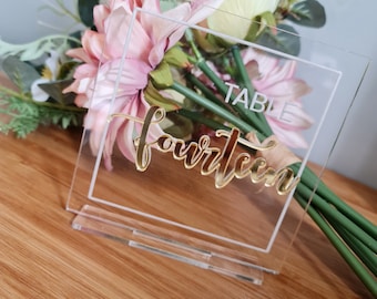Números de mesa acrílicos de doble capa con soporte / Centros de mesa para bodas