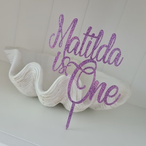 1st Birthday Cake Topper | Acryl | Name + Alter änderbar | GRATIS Proof Design | 1. Geburtstag | Alter Cake Topper | Torten Deko | Tortenmaschine