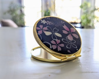 小物 Miru コンパクト鏡（紫と白のガーデン) Japanese Yuzen Purple and