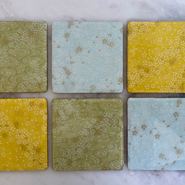 和柄コースター（パステルの桜）Set of 6 Pastel Green,Yellow,Blue Sakura Cherry Blossoms Japanese Yuzen Chiyogami Washi Paper Wooden Epoxy Resin Coasters