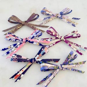Design unique à triple boucle - Rubans de papier violets pliés à la main - Chiyogami japonais Yuzen Washi - Emballage cadeau haut de gamme - Pièce unique en son genre - Lot de 6
