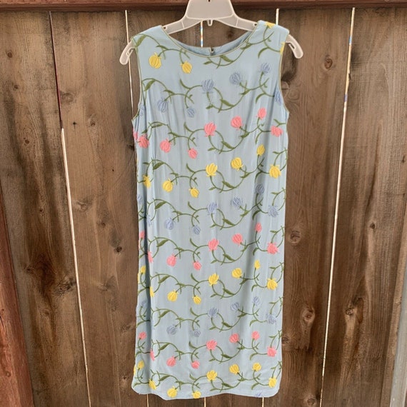 Vintage 1960s L'Aiglon Hand Embroidered Floral Blu