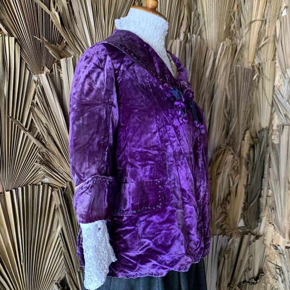 Antique Edwardian Purple Velvet Cropped Jacket Em… - image 7
