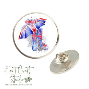 Queen Jubilee Union Jack Pin Badge - 22mm - Exclusive