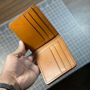 Cartera plegable Tobar, hecha a mano, cartera para hombre, plegable, minimalista, piel de grano completo, piel curtida con vegetales, moda masculina