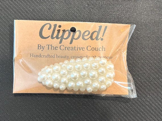 Handmade Epoxy Hair Clip: Radiant Pearl Glitter Design