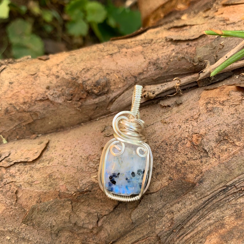 Healing Crystal Jewelry Silver Wire Wrapped Necklace Flashy Hand Cut Moonstone Pendant with Black Tourmaline