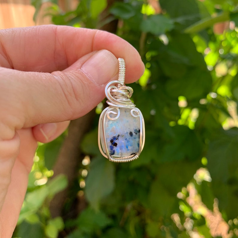 Healing Crystal Jewelry Silver Wire Wrapped Necklace Flashy Hand Cut Moonstone Pendant with Black Tourmaline