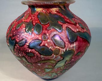 Tide Pool Vase hand blown glass by Robert Eickholt