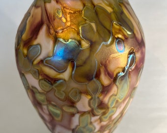 Tidepool Vase hand blown art glass by Robert Eickholt